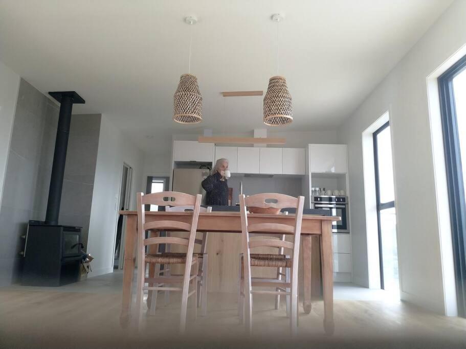 Xspot Medlands Beach House - Ocean Views - Short Stroll To The Beach Bagian luar foto