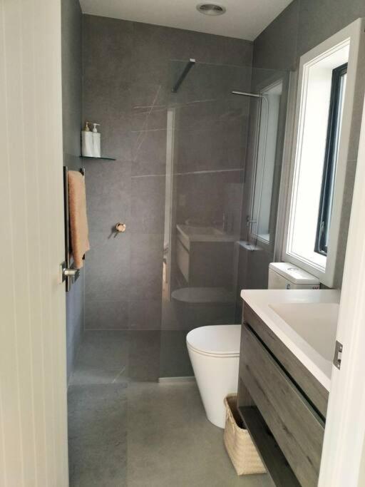Xspot Medlands Beach House - Ocean Views - Short Stroll To The Beach Bagian luar foto